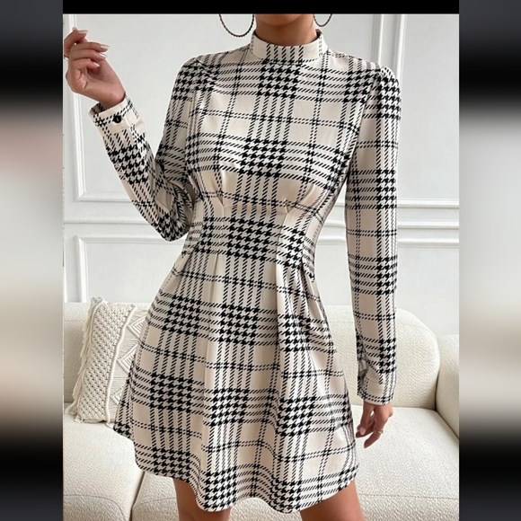 SHEIN Dresses & Skirts - SHEIN Plaid Print Puff Sleeve Pleated Detail Mock Neck Dress